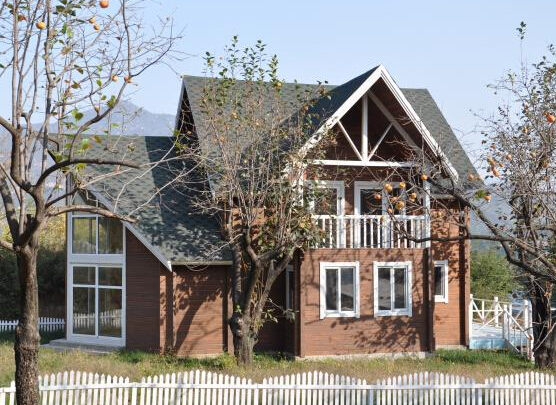 木屋采用怎么样的屋面瓦